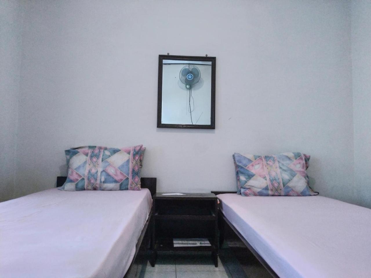 Catur Adi Putra Hotel Denpasar Chambre photo